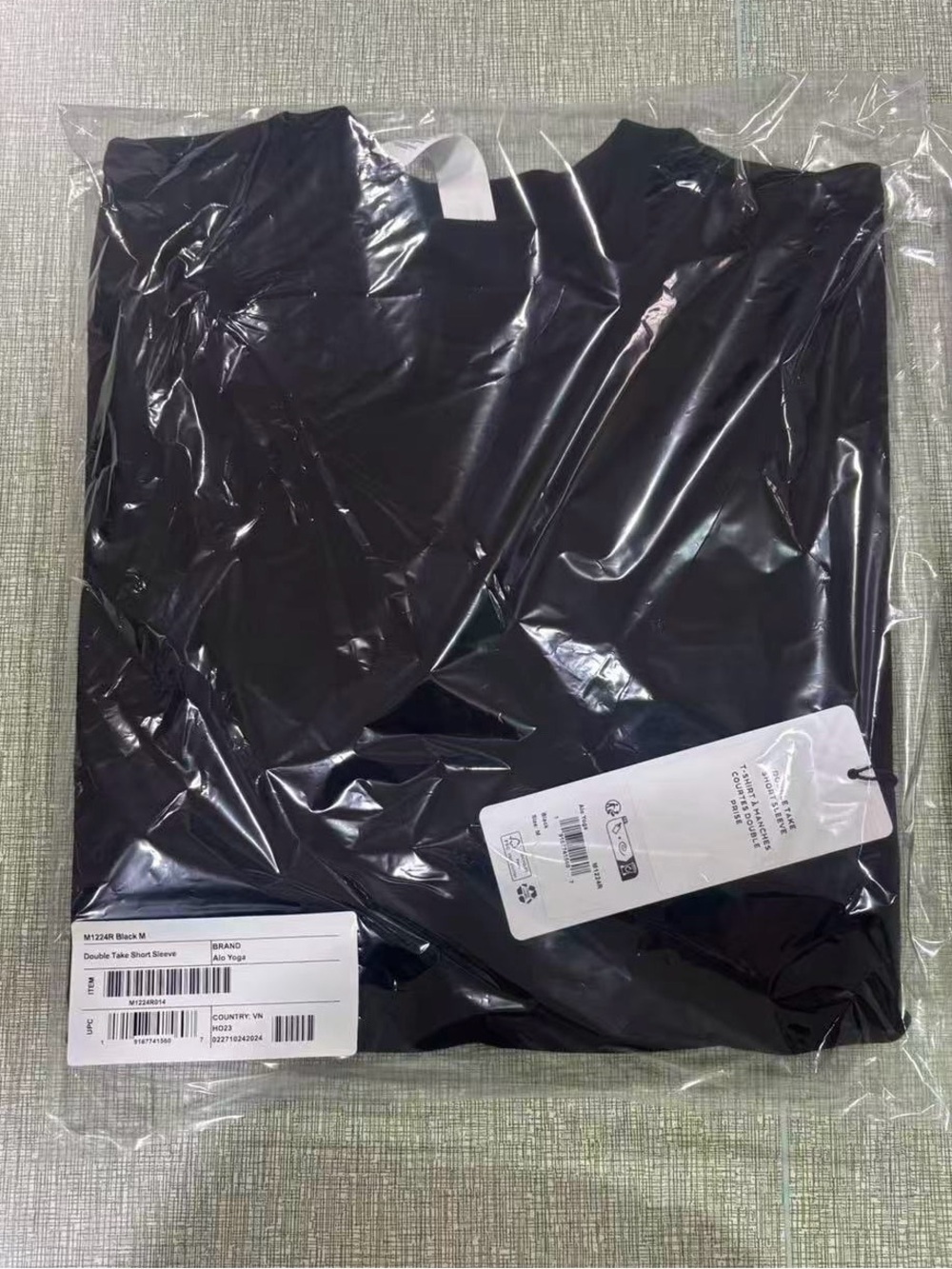 Alo Yoga Black Double Take Short Sleeve T-Shirt Brand New - Picture 5 of 5